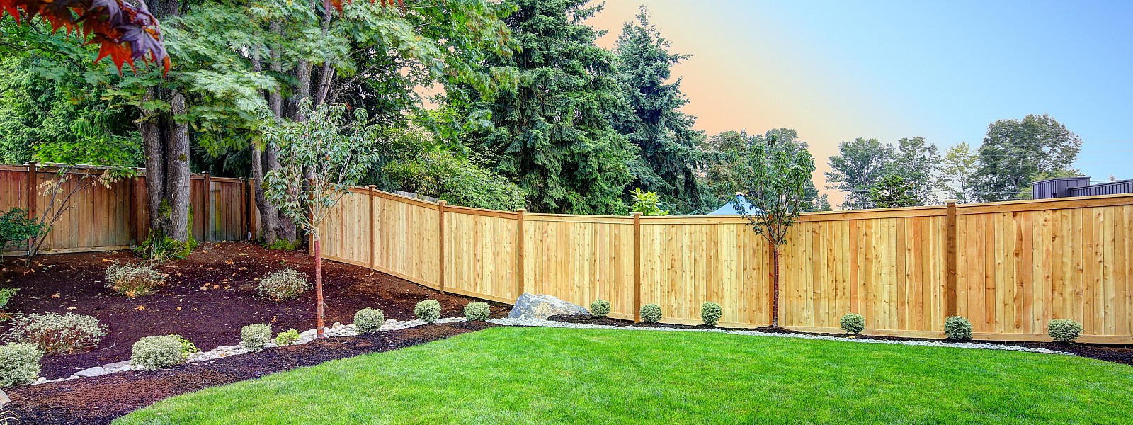 Professional Domestic Garden Fencing Services::